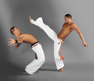 Joga Muito Capoeira